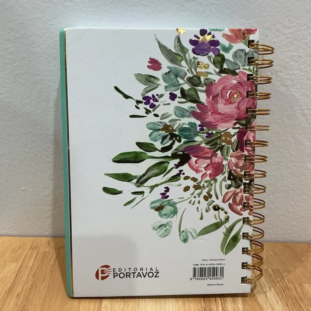 Biblia‎ de una joven conforme al corazón de Díos RVR.1960 duotono Y Diario Nuevo
